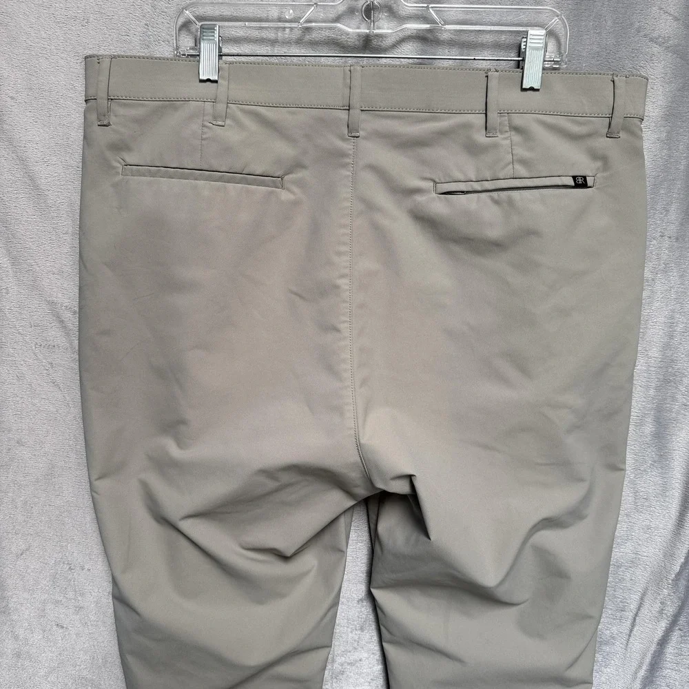 Banana Republic brand banana